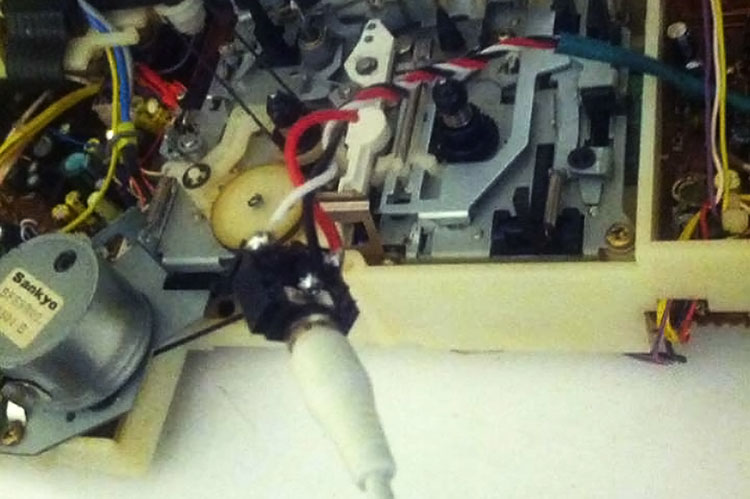 The 3.5mm socket is shown with red, white and black wires soldered to it. The wires are entwined to form a neat bundle.